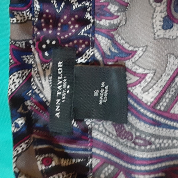 ANN TAYLOR  PAISLEY PRINT  DRESS TOP, SIZE 16 - Picture 4 of 7